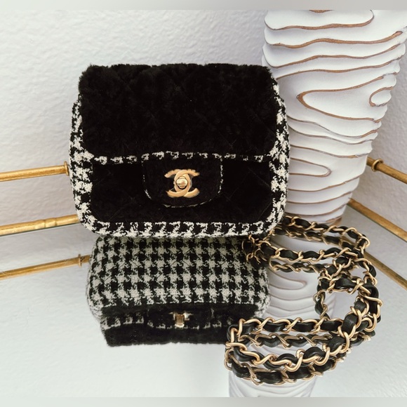 Authentic Chanel Handbag - Picture 2 of 16